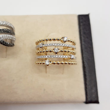 14kt yellow gold band featuring the stackable look
