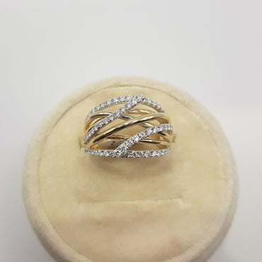 14kt yellow gold crossover diamond band