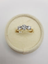 Load image into Gallery viewer, 14kt Yellow Gold Lab Grown Ring
