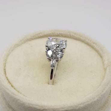 14kt White Gold 1.50 Carats Lab Grown Oval ,Round and Baguette Ring
