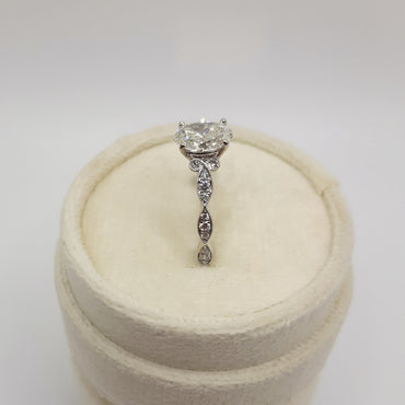 14 kt white gold oval diamond engagement ring