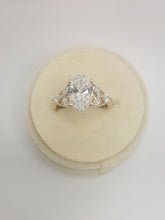 Load image into Gallery viewer, 14kt yellow gold diamond engagement ring
