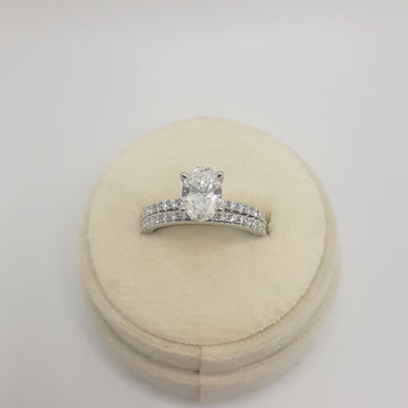 14kt white gold oval diamond 2 piece engagement ring