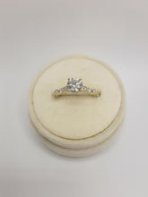 Load image into Gallery viewer, 14kt yellow gold natural diamond ring
