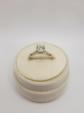 Load image into Gallery viewer, 14kt yellow gold natural diamond ring
