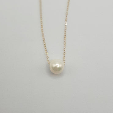 14Kt Yellow Gold Floating Freshwater Pearl Necklace Featuring a 9.5mm Freshwater Pearl on 16