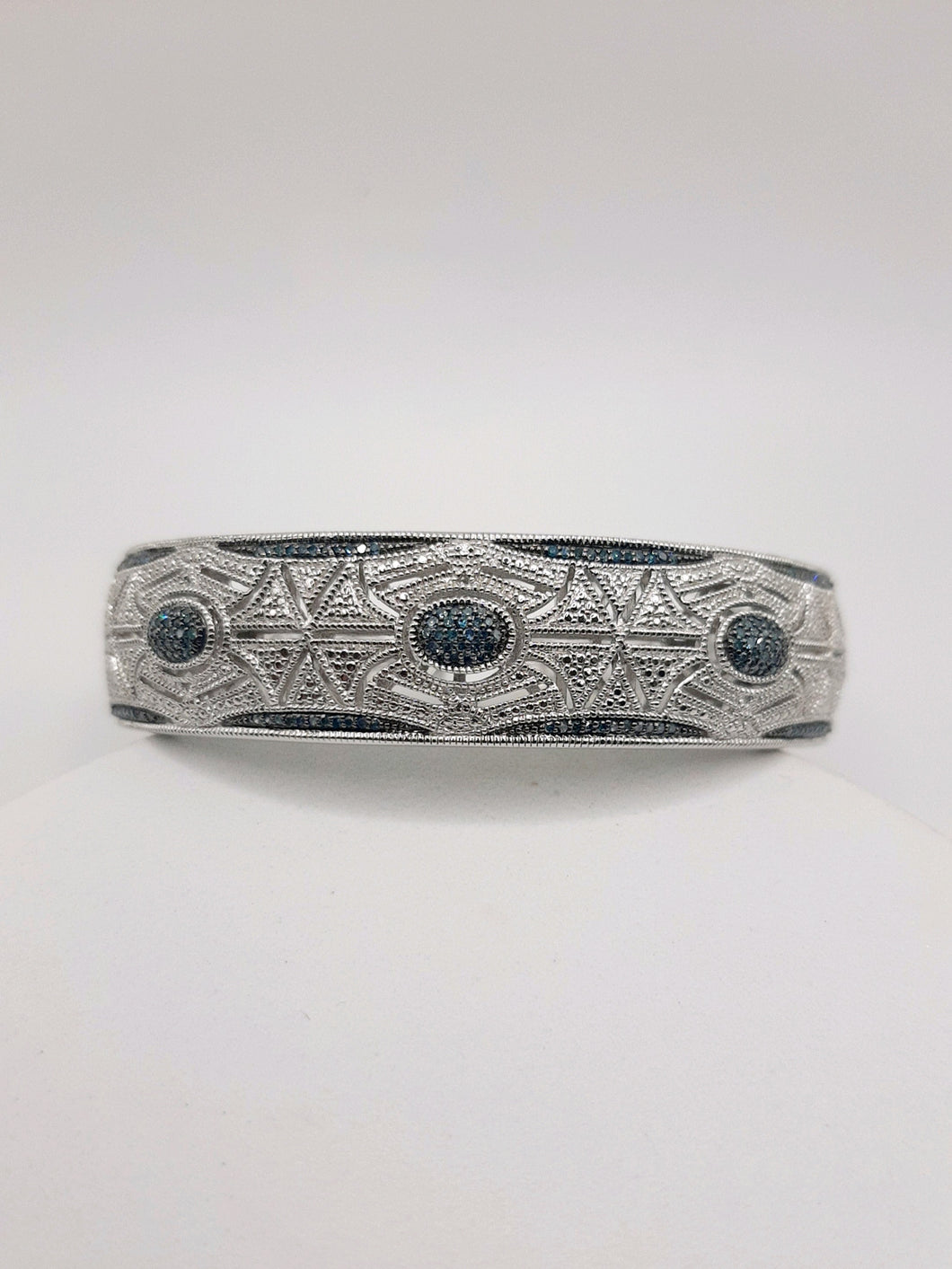 Sterling Silver Hinged Bangle Bracelet