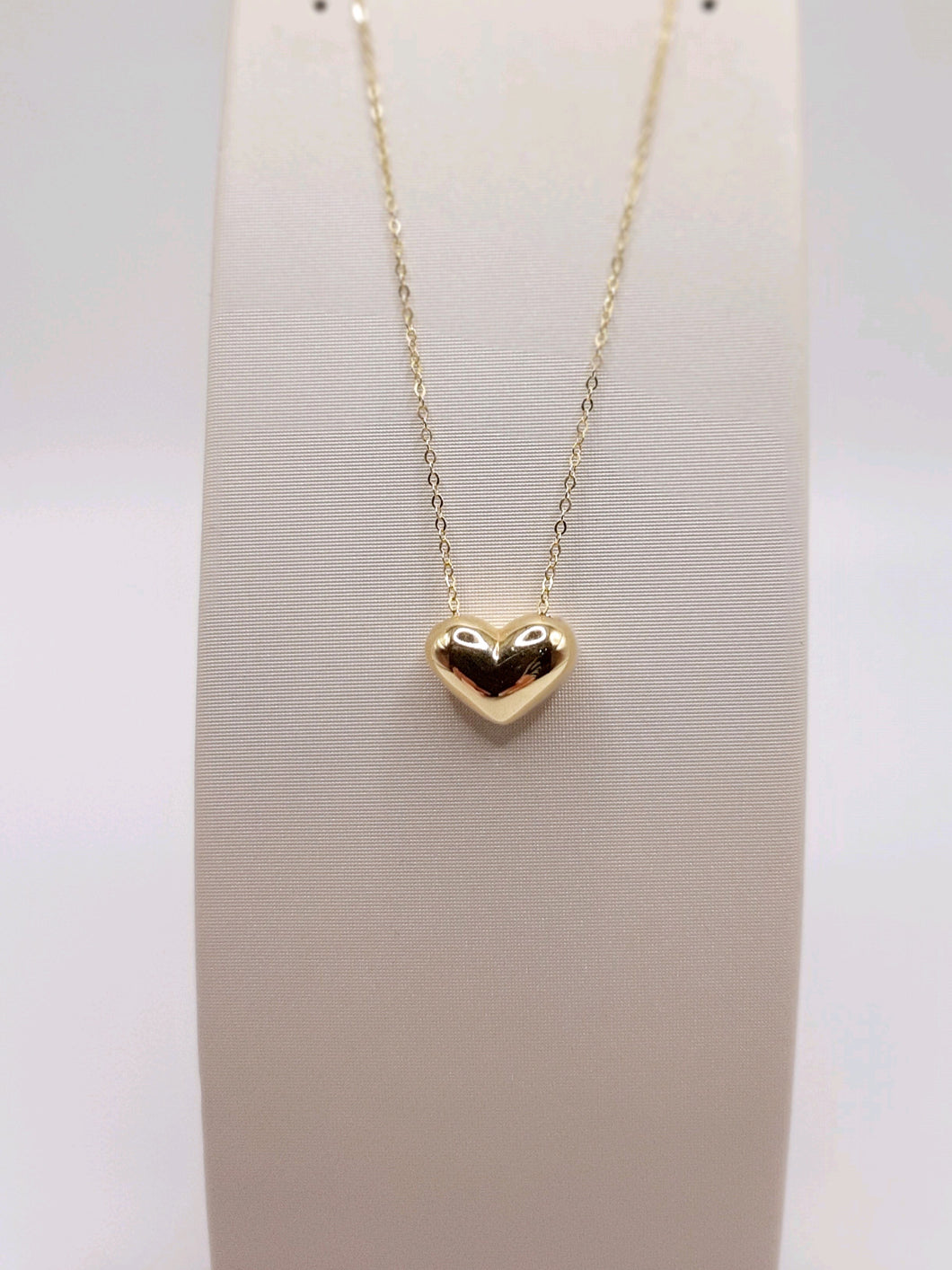 14Kt Yellow Gold High Polished Puffed Heart on Diamond Cut Cable Chain