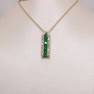 14Kt Yellow Gold Diamond Emerald Pendant