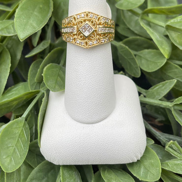 Yellow Gold and Diamond Filigree Ring