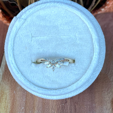 14 KT Yellow Gold Wedding Band with Marquise and Round Diamonds