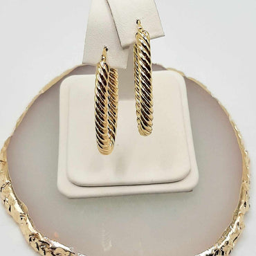 10 Karat Yellow Gold Ribbed Hoop Earrings
