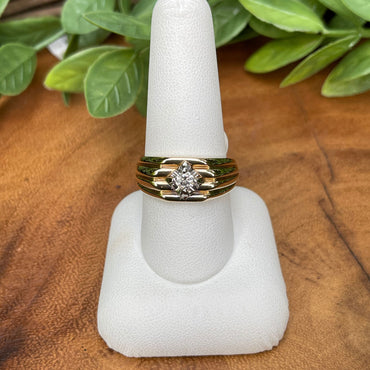 14kt Gents Yellow Gold Diamond Solitaire Ring