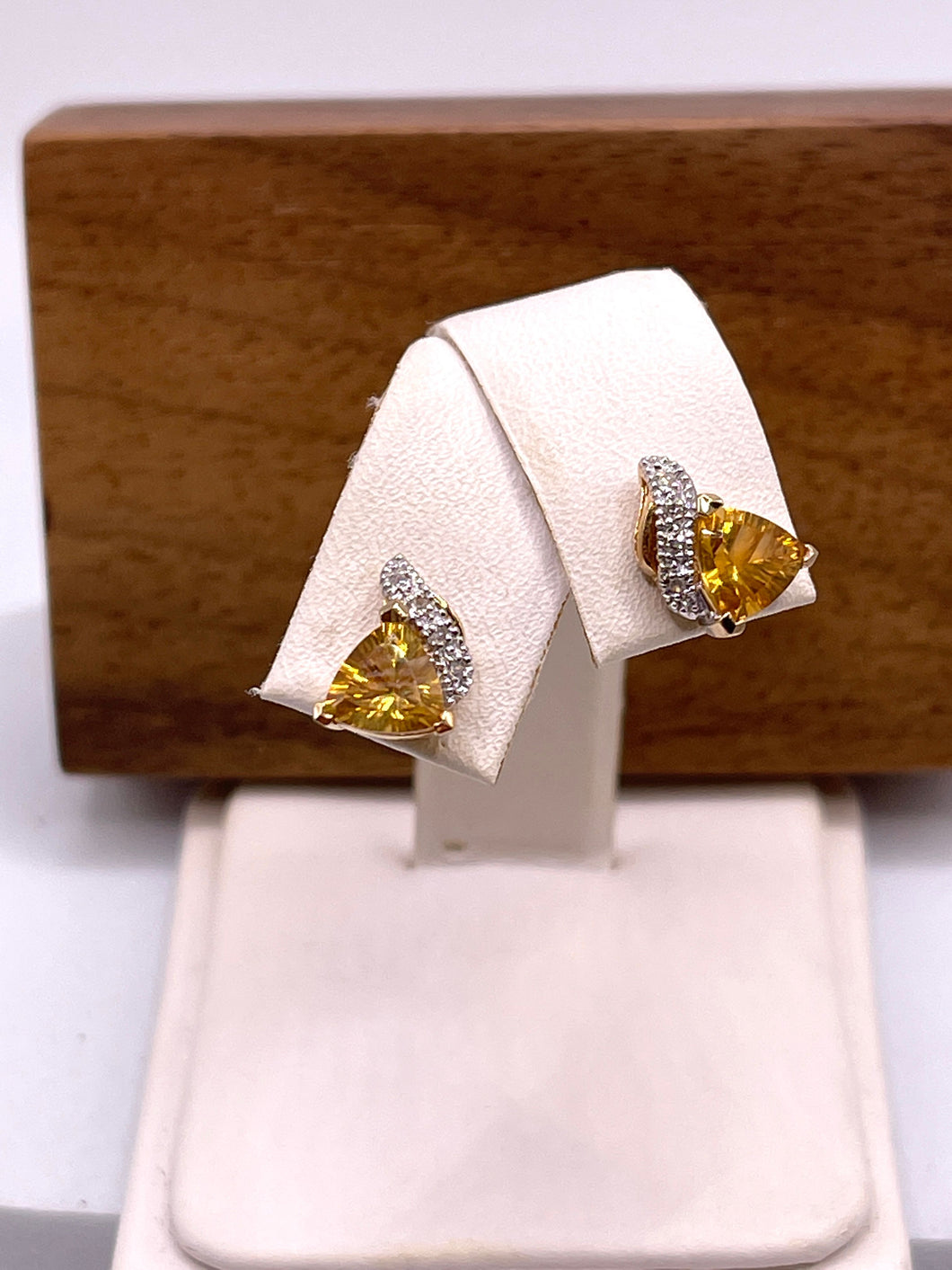 10kt Yellow Gold Diamond Fantasy Cut Post Earrings